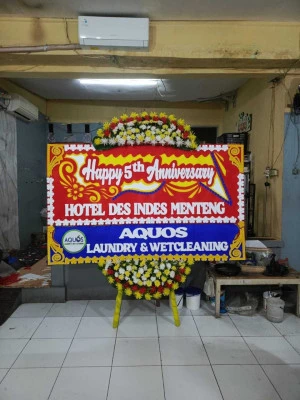Papan Bunga di Gedung Serbaguna Jakarta